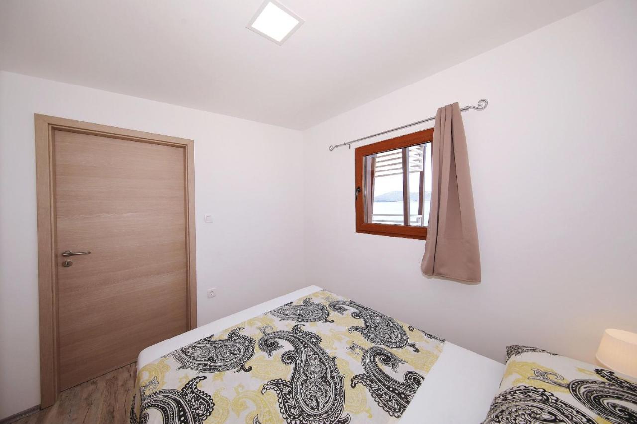 Mobile Home Plumeria 1 Biograd Na Moru Dış mekan fotoğraf
