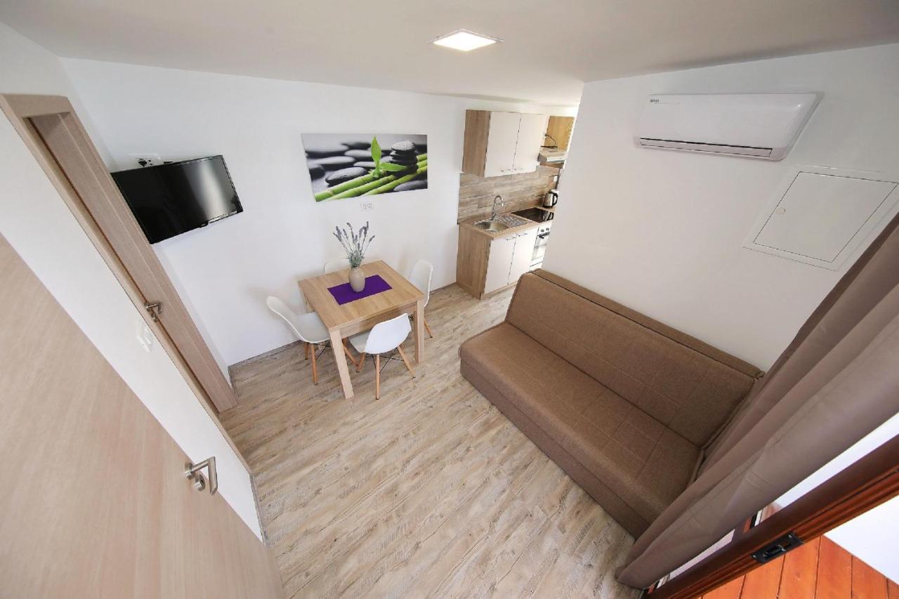 Mobile Home Plumeria 1 Biograd Na Moru Dış mekan fotoğraf
