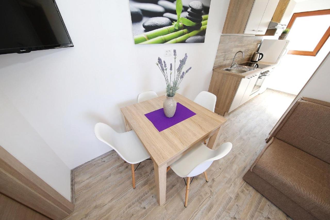 Mobile Home Plumeria 1 Biograd Na Moru Dış mekan fotoğraf